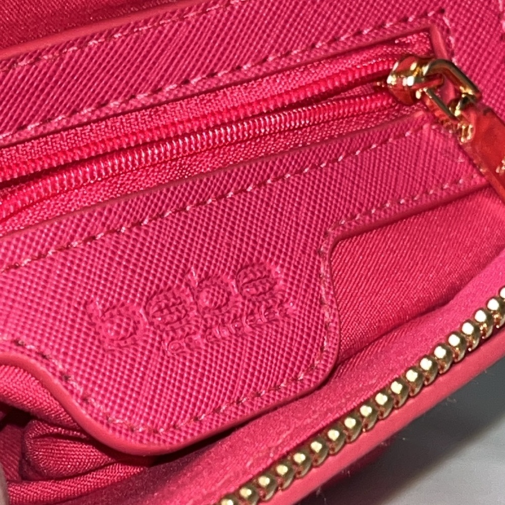 NEW BEBE “Polly” Dome-Shaped Crossbody BARBIE BRIGHT RASPBERRY PINK - Picture 15 of 17